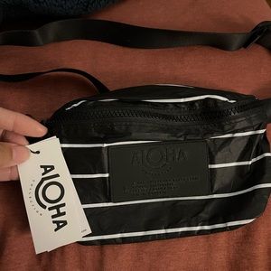 NWT Aloha Collection fanny pack
